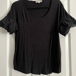 Ruffled short sleeve